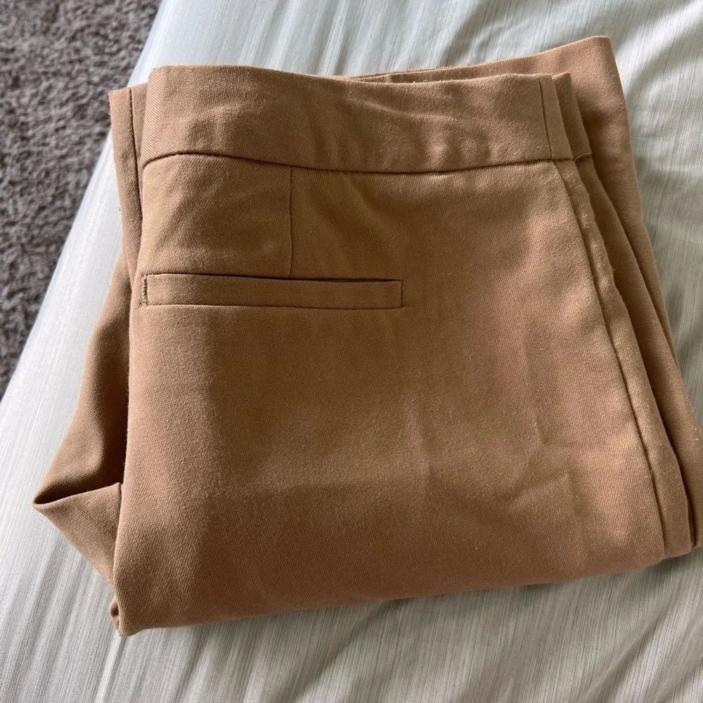 banana republic tan mid rise petite trousers - Picture 2 of 4